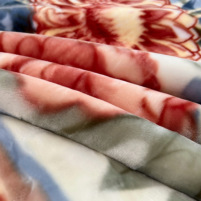 91家纺网 家纺一手货源 找家纺 凯轩毛毯 2025新款加厚双层婚庆云毯  毛毯 春意盎然