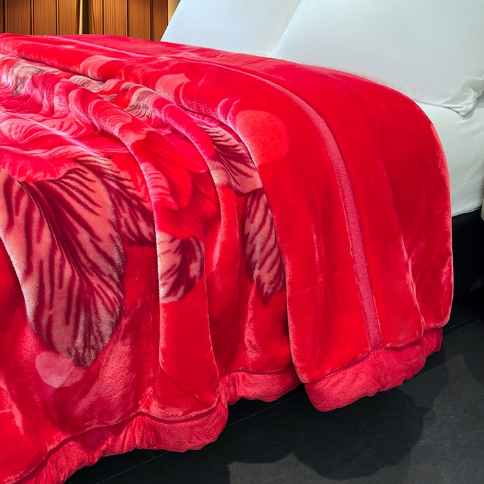 91家纺网 家纺一手货源 找家纺 凯轩毛毯 2025新款加厚双层婚庆云毯  毛毯 锦上添花