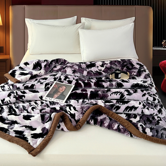 91家纺网 家纺一手货源 找家纺 凯轩毛毯 2025新款加厚双层婚庆云毯  毛毯 水墨豹纹