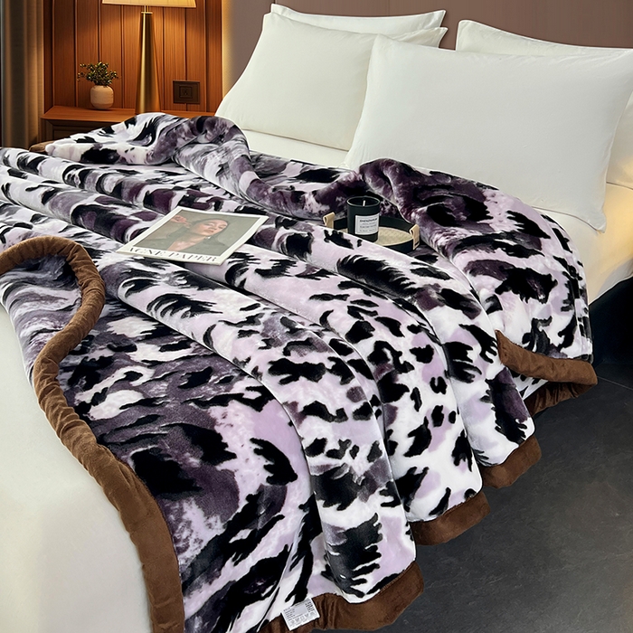 91家纺网 家纺一手货源 找家纺 凯轩毛毯 2025新款加厚双层婚庆云毯  毛毯 水墨豹纹