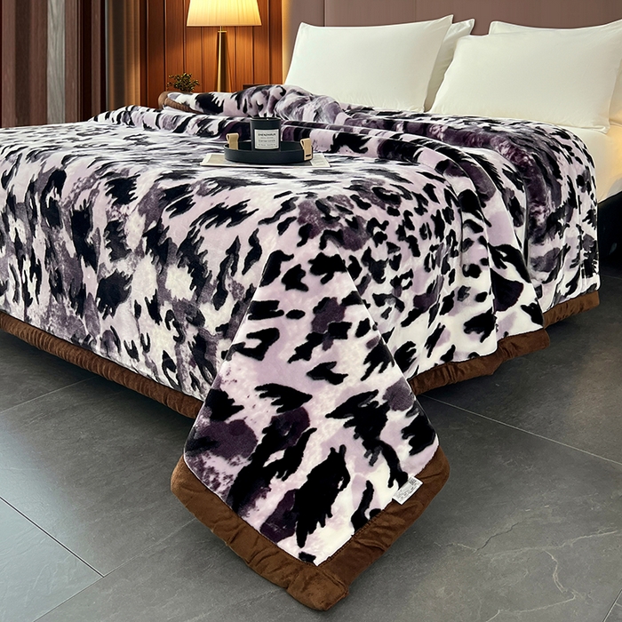 91家纺网 家纺一手货源 找家纺 凯轩毛毯 2025新款加厚双层婚庆云毯  毛毯 水墨豹纹