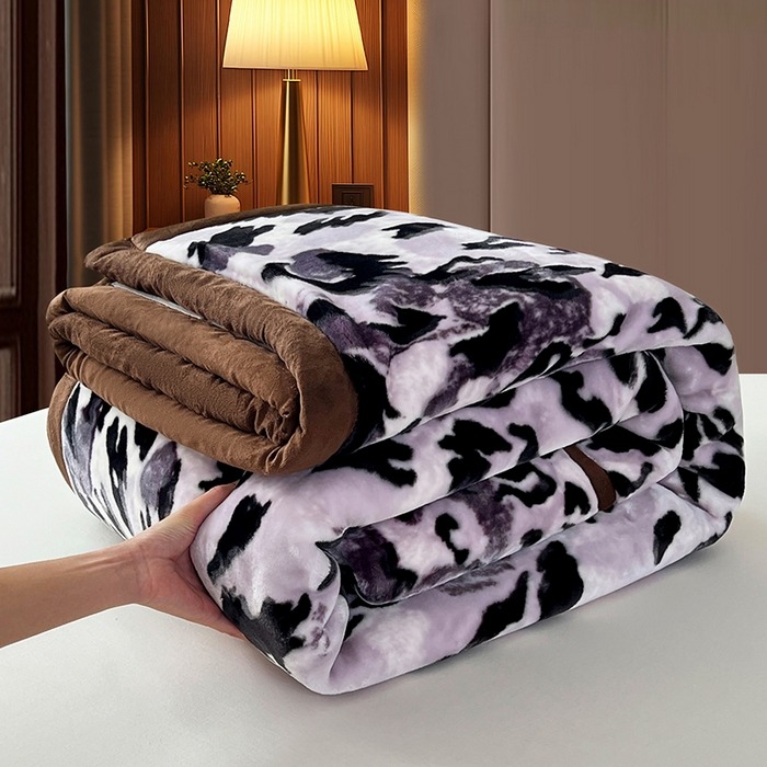 91家纺网 家纺一手货源 找家纺 凯轩毛毯 2025新款加厚双层婚庆云毯  毛毯 水墨豹纹