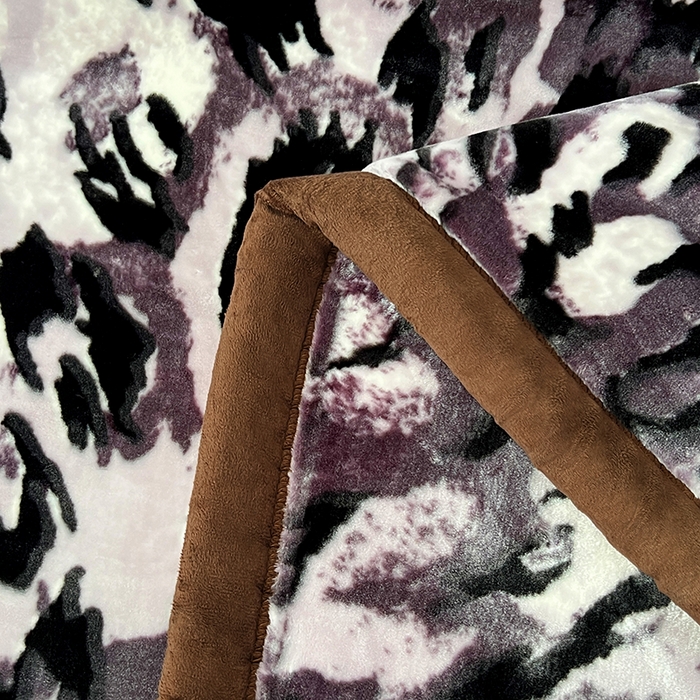 91家纺网 家纺一手货源 找家纺 凯轩毛毯 2025新款加厚双层婚庆云毯  毛毯 水墨豹纹