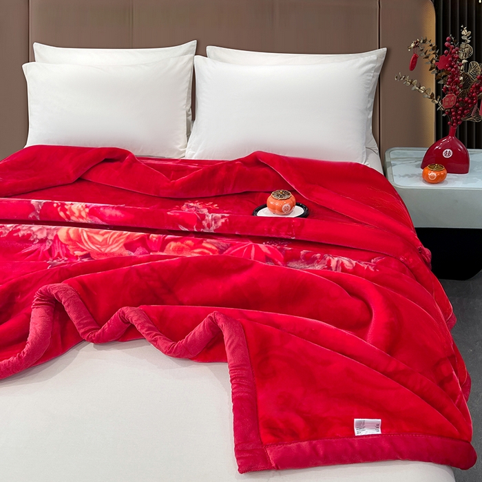 91家纺网 家纺一手货源 找家纺 凯轩毛毯 2025新款加厚双层婚庆云毯  毛毯 心花怒放