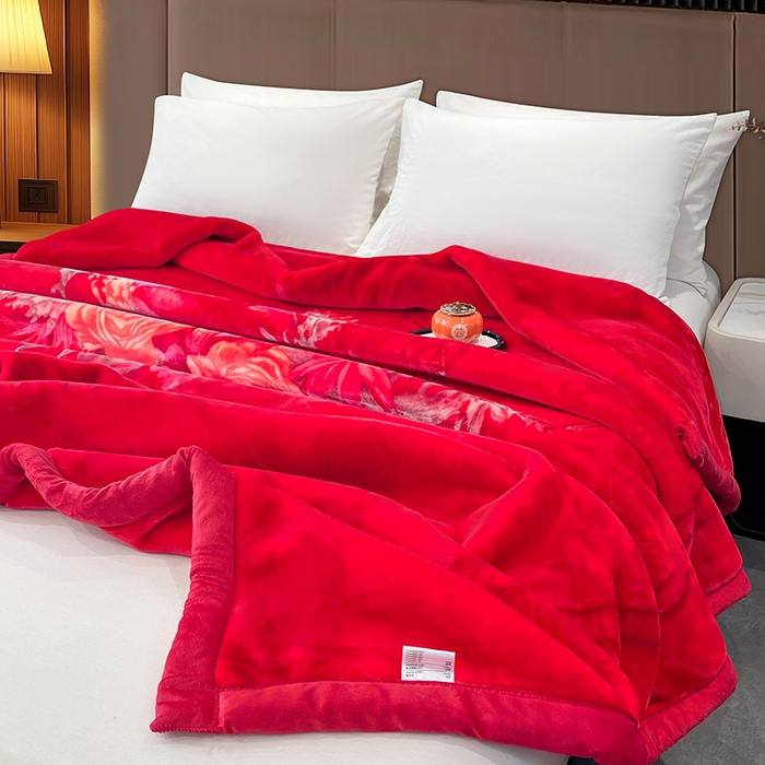 91家纺网 家纺一手货源 找家纺 凯轩毛毯 2025新款加厚双层婚庆云毯  毛毯 心花怒放