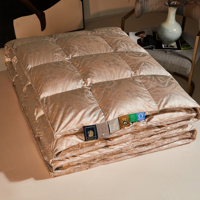 91家纺网 家纺一手货源 找家纺 织梦人羽绒工厂店 2025新款高蓬松羽绒羽毛被大牌同款花型-高精密提花系列 高精密提花-时尚语录-金