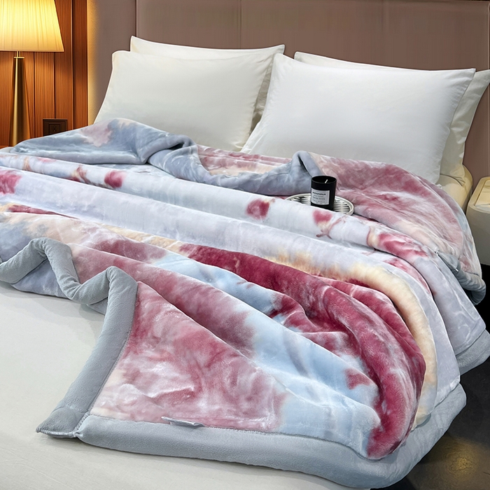 91家纺网 家纺一手货源 找家纺 凯轩毛毯 2025新款加厚双层婚庆云毯  毛毯 烟雨蒙蒙