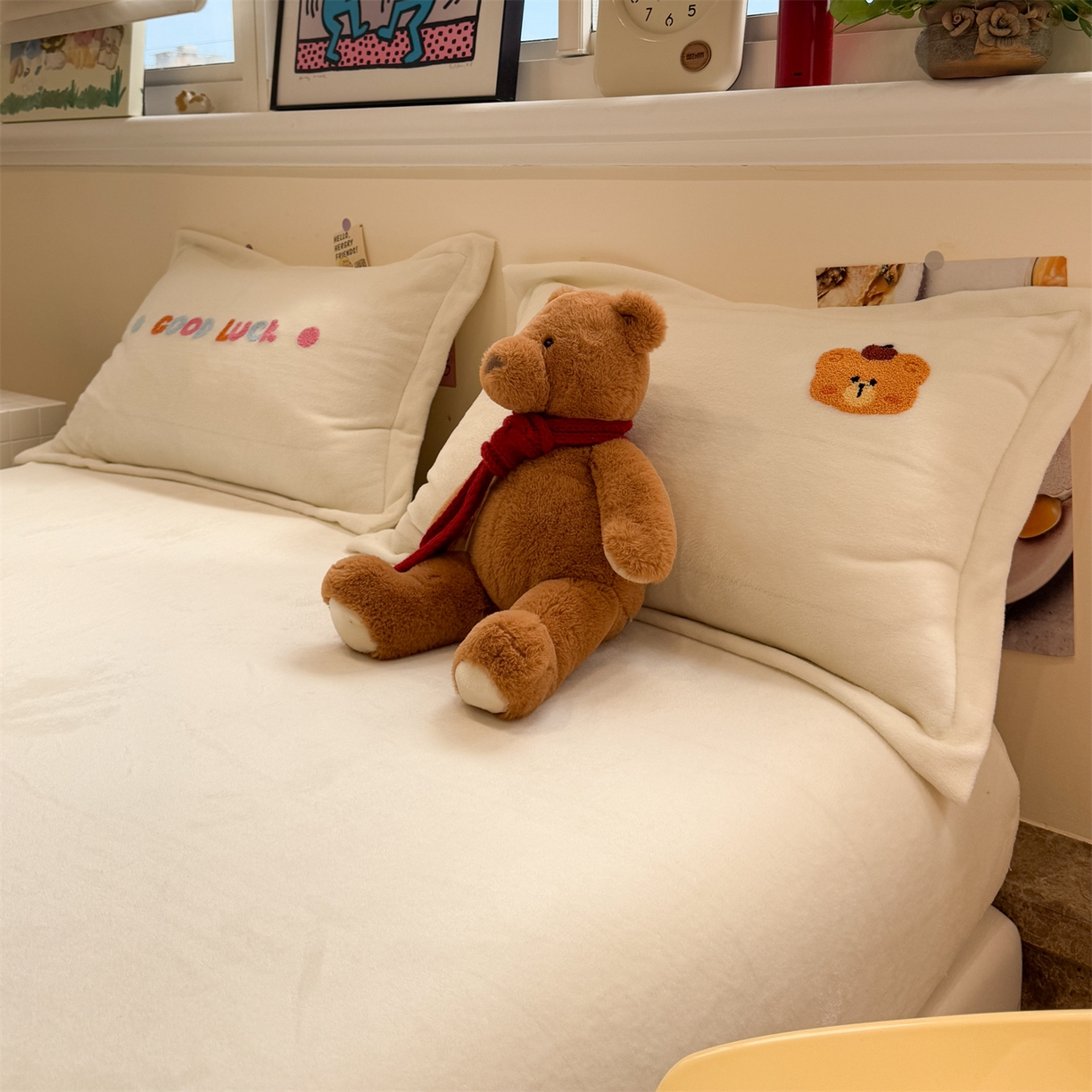 91家纺网 家纺一手货源 找家纺 （总）857家居 2025新款卡通牛奶绒刺绣床笠