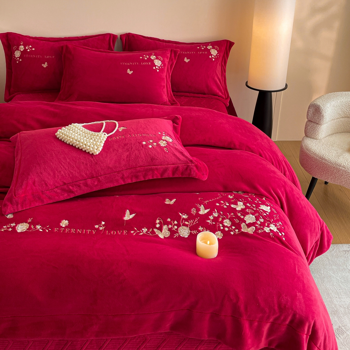 91家纺网 家纺一手货源 找家纺 新方向 2025新款全消光A类刺绣牛奶绒四件套-浮生若梦 浮生若梦-洋酒红