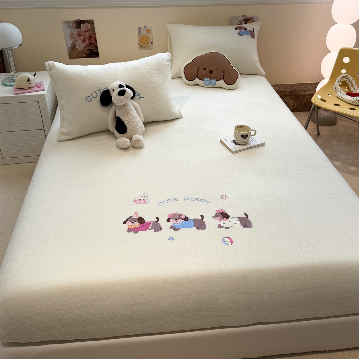 857家居 2025新款卡通牛奶绒刺绣床笠 云朵狗