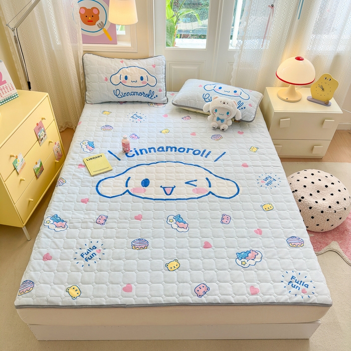 91家纺网 家纺一手货源 找家纺 （总）希诺家居 2025新款正版授权三丽鸥大版牛奶绒床垫三件套床褥学生宿舍床垫