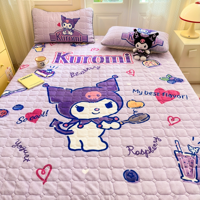 91家纺网 家纺一手货源 找家纺 希诺家居 2025新款正版授权三丽鸥大版牛奶绒床垫三件套床褥学生宿舍床垫 趣味库洛米