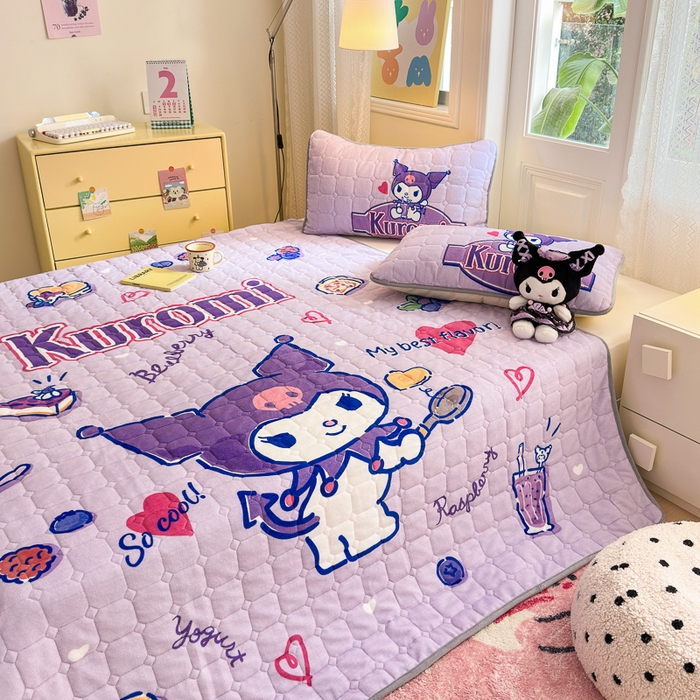 91家纺网 家纺一手货源 找家纺 希诺家居 2025新款正版授权三丽鸥大版牛奶绒床垫三件套床褥学生宿舍床垫 趣味库洛米