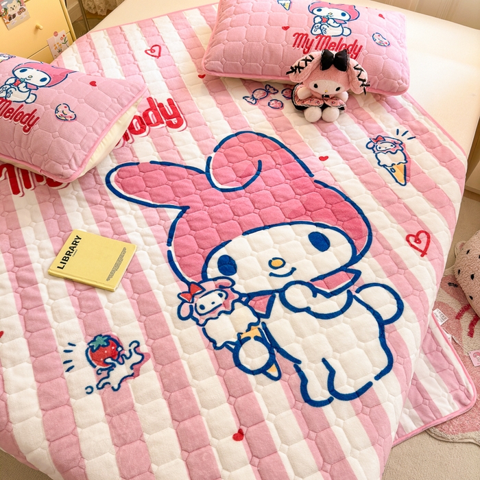 91家纺网 家纺一手货源 找家纺 希诺家居 2025新款正版授权三丽鸥大版牛奶绒床垫三件套床褥学生宿舍床垫 甜筒美乐蒂