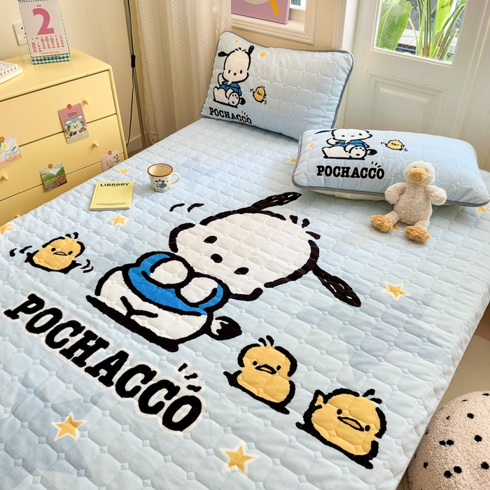 91家纺网 家纺一手货源 找家纺 希诺家居 2025新款正版授权三丽鸥大版牛奶绒床垫三件套床褥学生宿舍床垫 星星帕恰狗