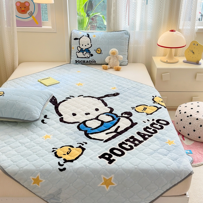 91家纺网 家纺一手货源 找家纺 希诺家居 2025新款正版授权三丽鸥大版牛奶绒床垫三件套床褥学生宿舍床垫 星星帕恰狗