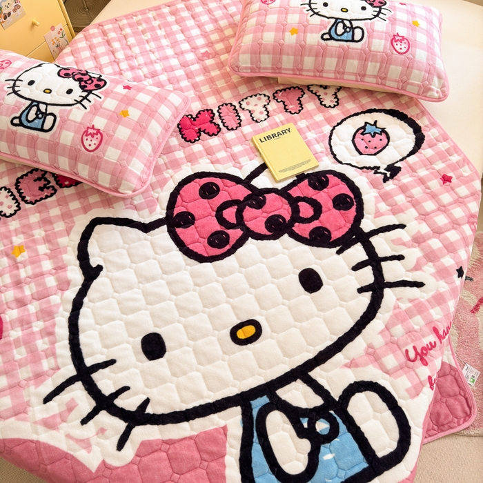 91家纺网 家纺一手货源 找家纺 （总）希诺家居 2025新款正版授权三丽鸥大版牛奶绒床垫三件套床褥学生宿舍床垫