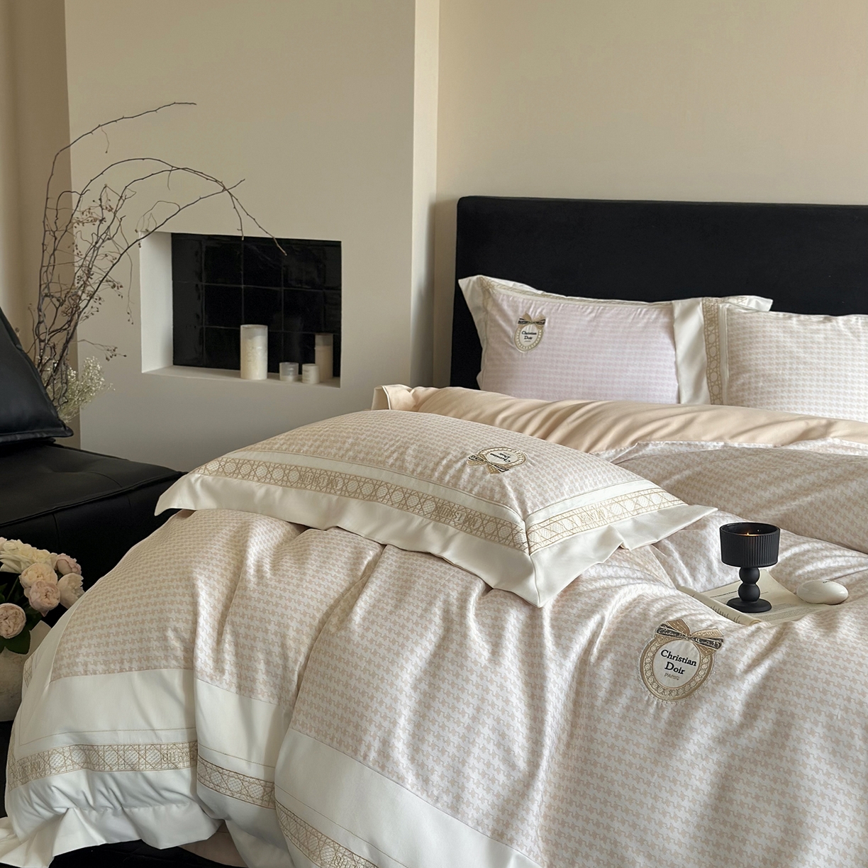 91家纺网 家纺一手货源 找家纺 MIU缪家居 2025新款100支全棉磨毛四件套-莫妮卡 莫妮卡-卡其