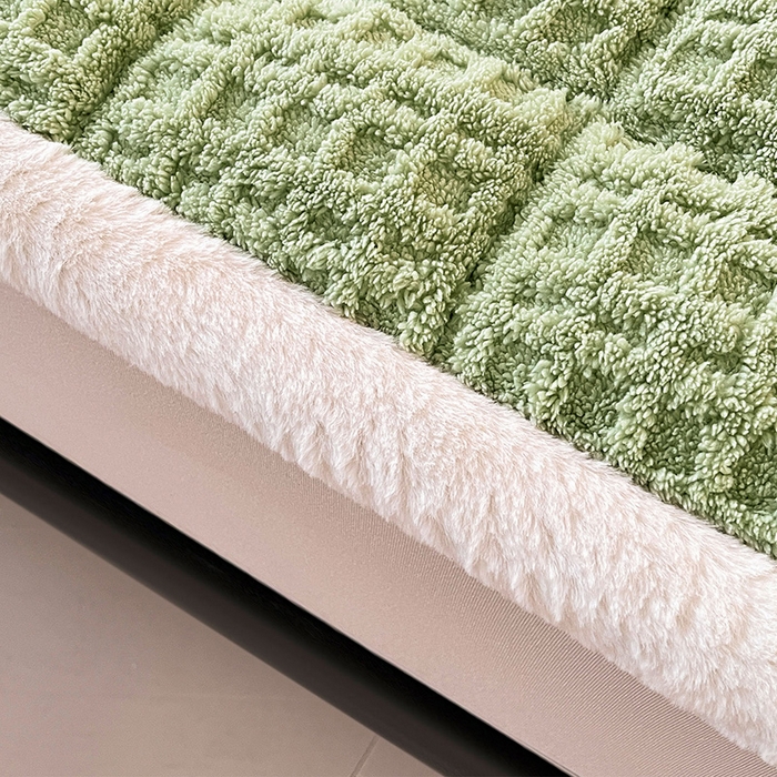 91家纺网 家纺一手货源 找家纺 喜居 2025新款舒棉绒华夫格床褥垫 茉绿