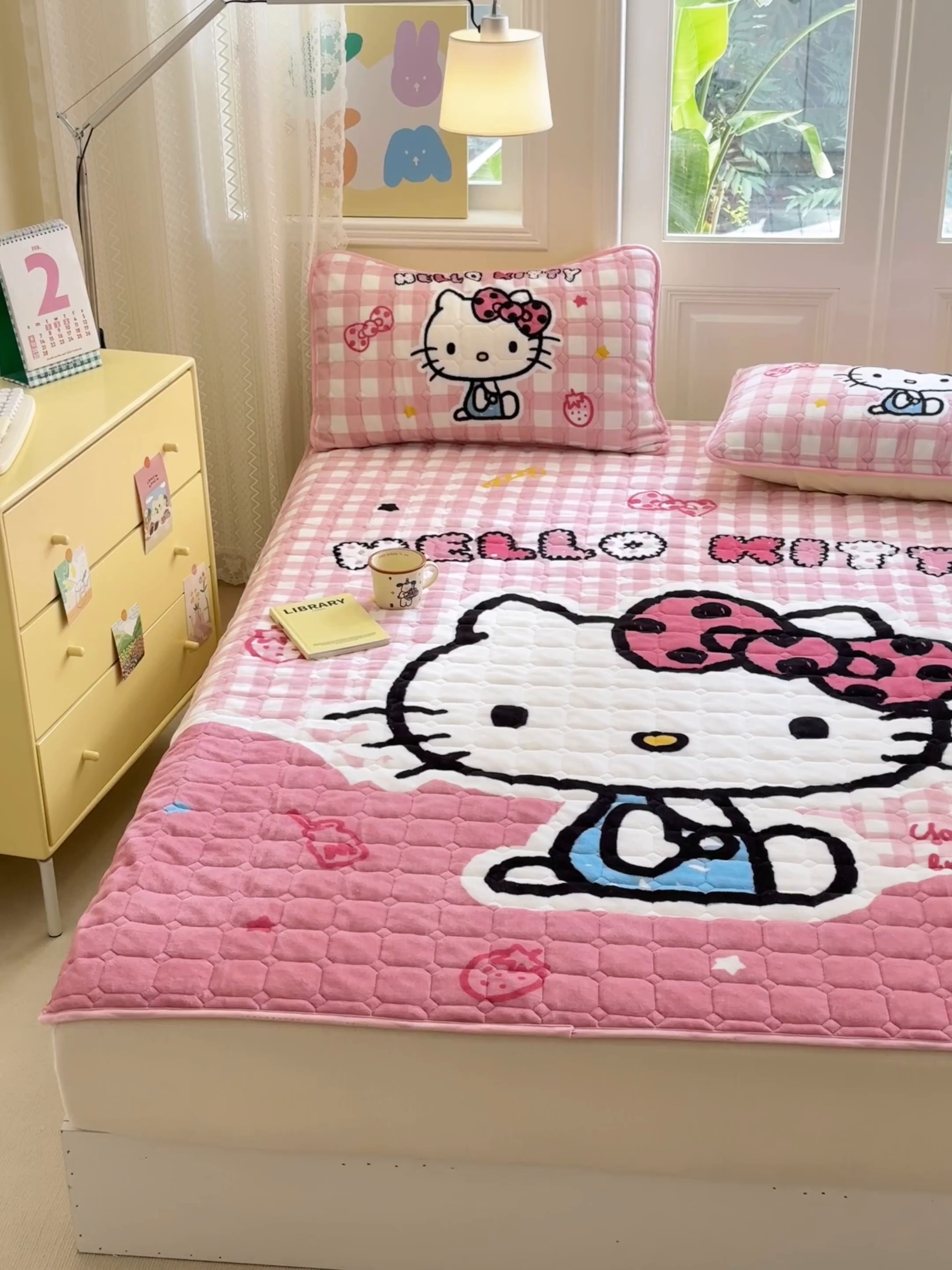 91家纺网 家纺一手货源 找家纺 （总）希诺家居 2025新款正版授权三丽鸥大版牛奶绒床垫三件套床褥学生宿舍床垫