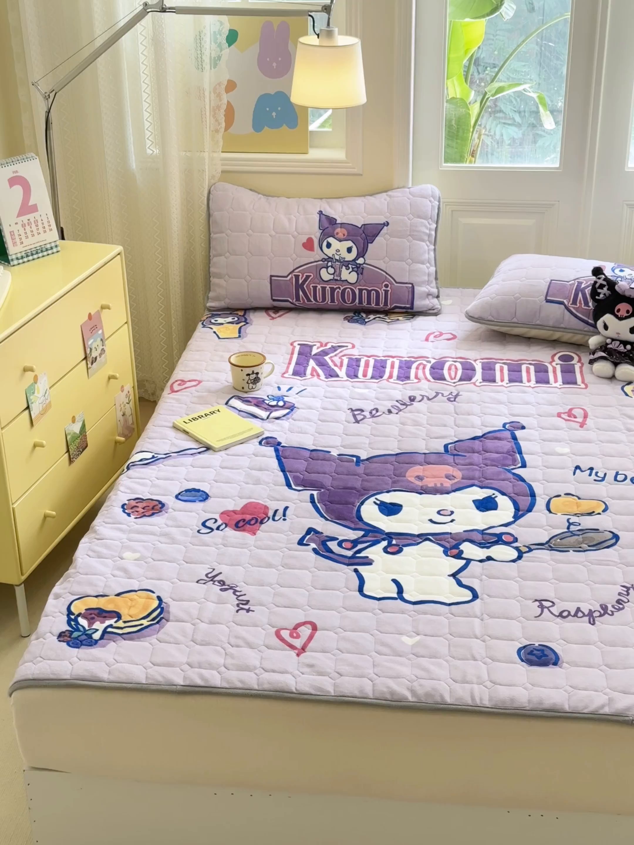 91家纺网 家纺一手货源 找家纺 希诺家居 2025新款正版授权三丽鸥大版牛奶绒床垫三件套床褥学生宿舍床垫 趣味库洛米