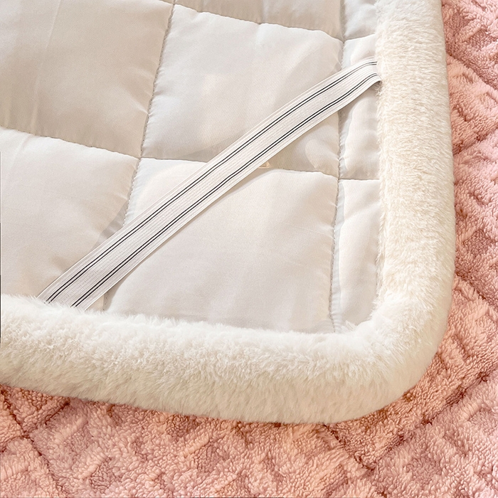 91家纺网 家纺一手货源 找家纺 喜居 2025新款舒棉绒华夫格床褥垫 -柔粉