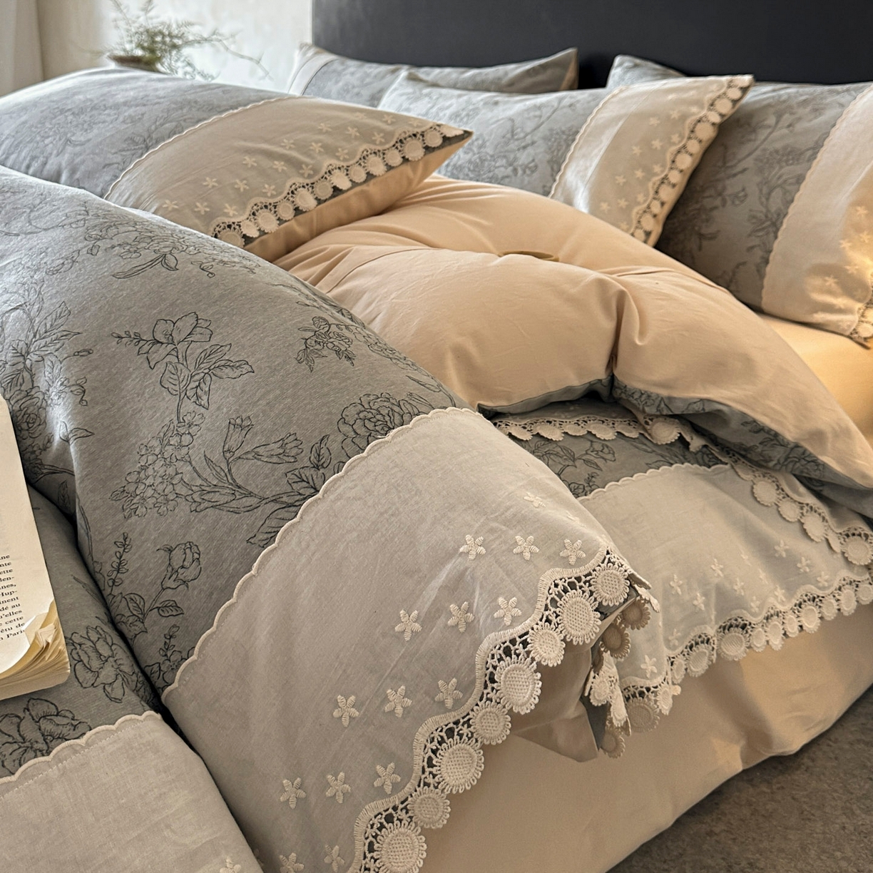 91家纺网 家纺一手货源 找家纺 宜代光年 2025新款全棉磨毛花边四件套 花眠