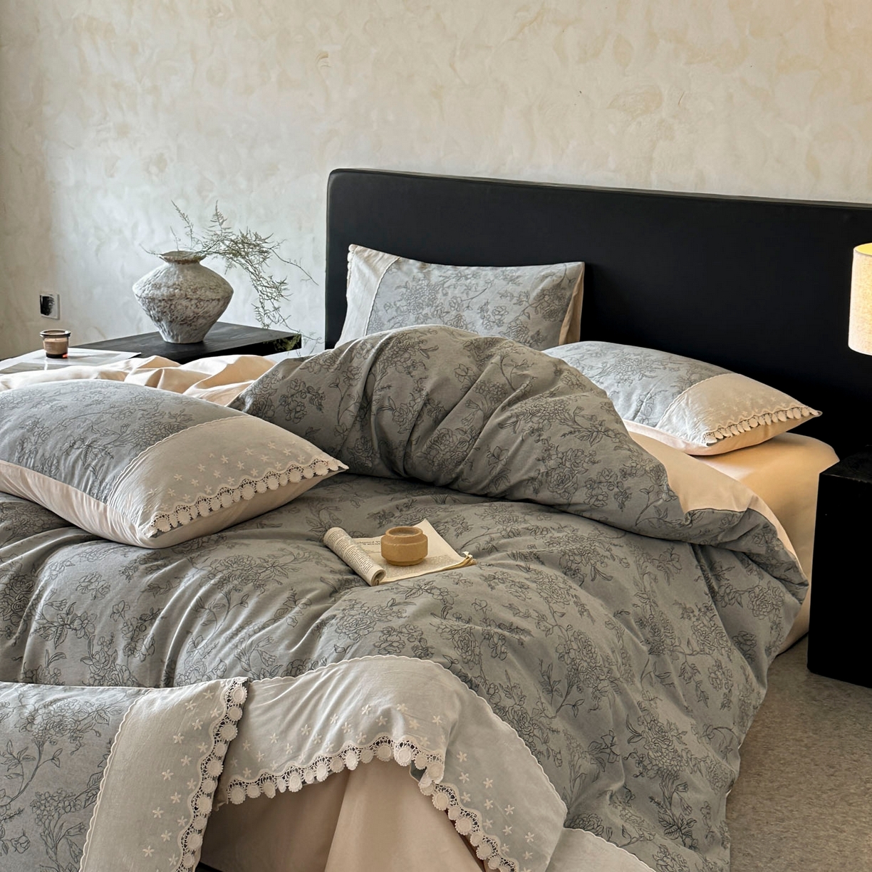 91家纺网 家纺一手货源 找家纺 宜代光年 2025新款全棉磨毛花边四件套 花眠