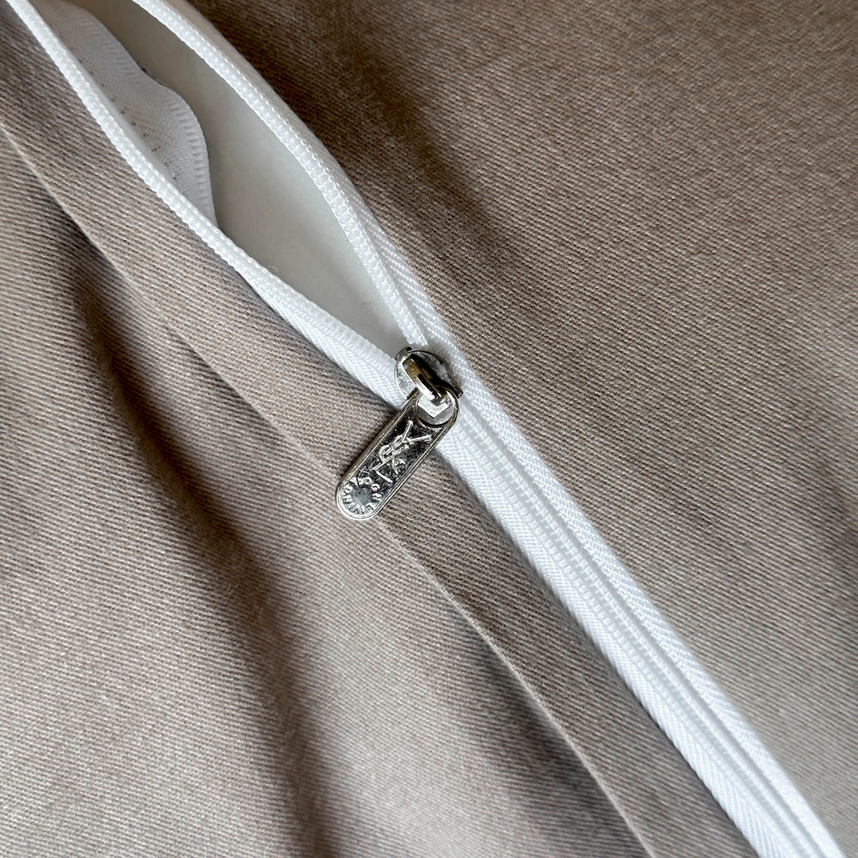 91家纺网 家纺一手货源 找家纺 宜代光年 2025新款全棉磨毛花边四件套 花漾