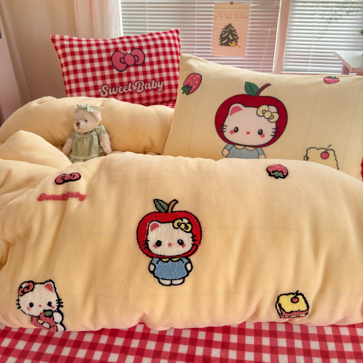 91家纺网 家纺一手货源 找家纺 一霖家纺 2025新款小清新牛奶绒毛巾绣四件套-第一波 苹果猫绒