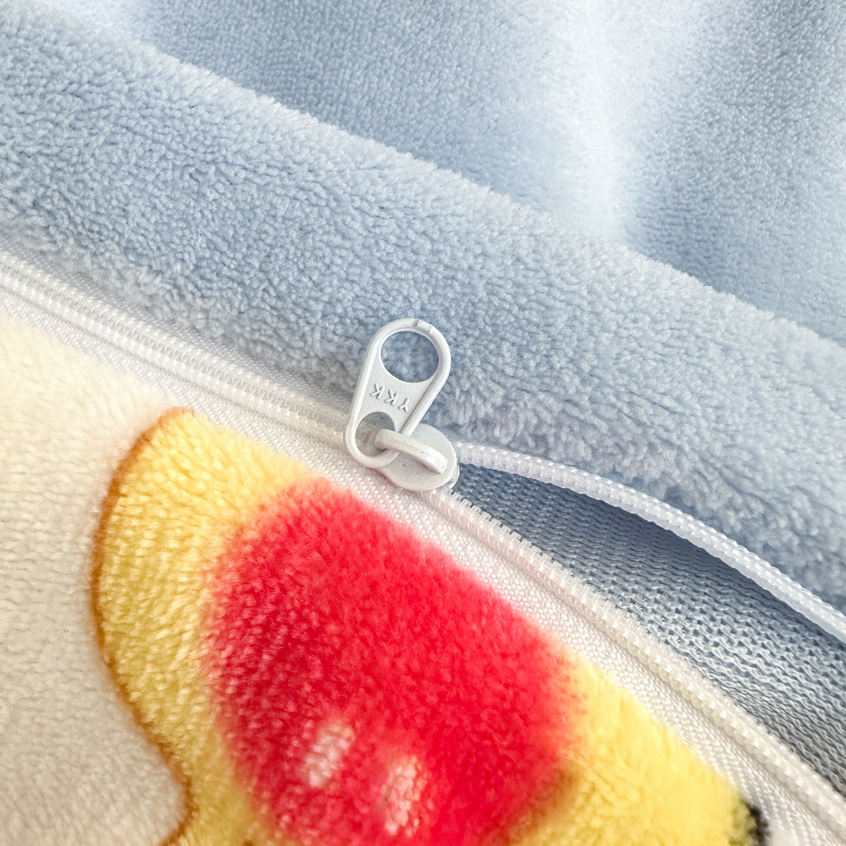 91家纺网 家纺一手货源 找家纺 一霖家纺 2025新款小清新牛奶绒毛巾绣四件套-第一波 吹泡泡的海宝