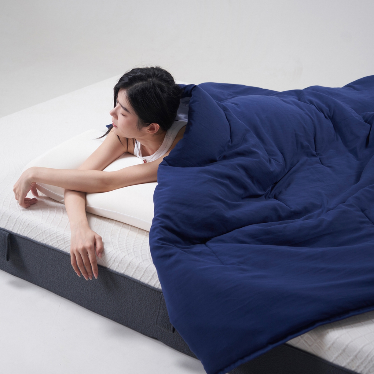 91家纺网 家纺一手货源 找家纺 2025秋冬新款PRO2.0亚朵被子同款深睡被四季被冬被子母被春秋被保暖控温被子被芯 深睡蓝-四季被