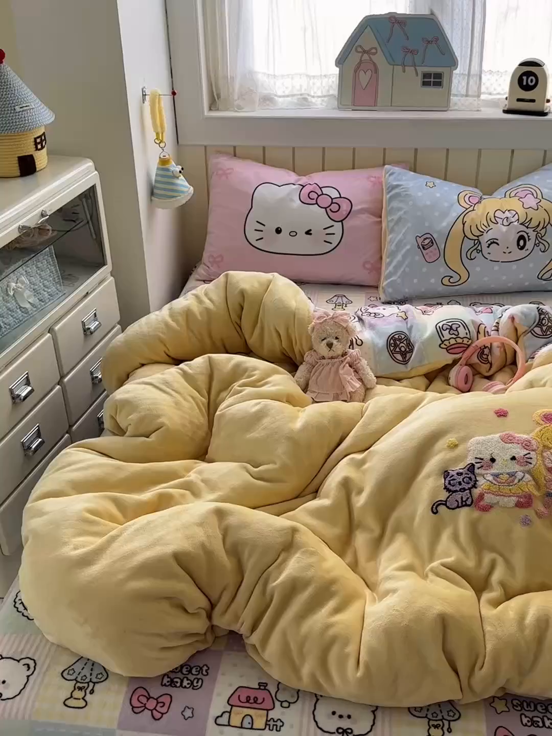 91家纺网 家纺一手货源 找家纺 一霖家纺 2025新款小清新牛奶绒毛巾绣四件套-第一波 美少女战士-黄