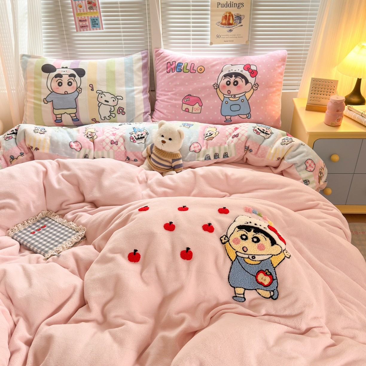 91家纺网 家纺一手货源 找家纺 一霖家纺 2025新款小清新牛奶绒毛巾绣四件套-第一波 苹果新新