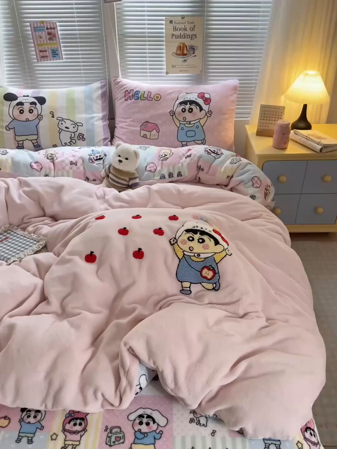 91家纺网 家纺一手货源 找家纺 一霖家纺 2025新款小清新牛奶绒毛巾绣四件套-第一波 苹果新新