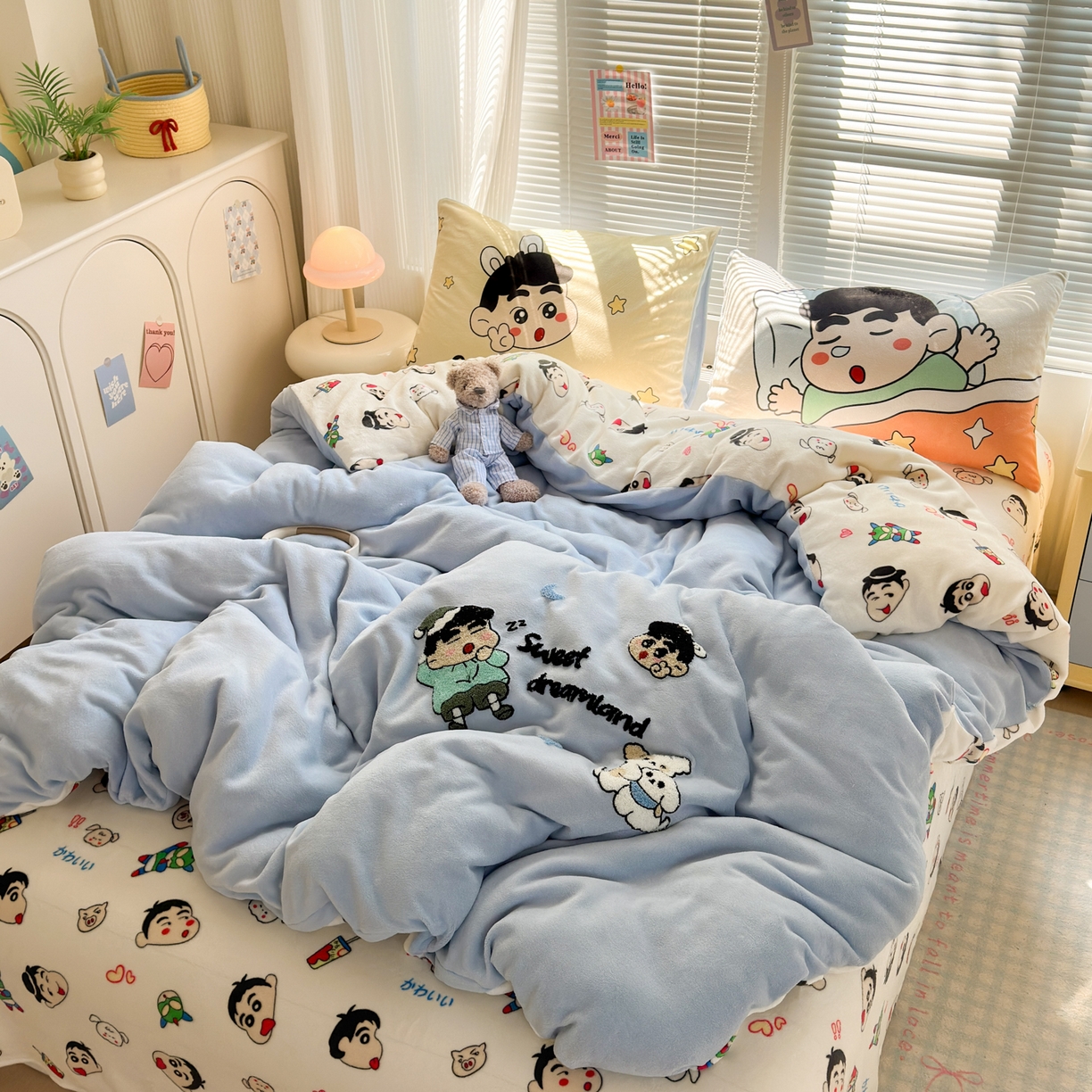 91家纺网 家纺一手货源 找家纺 一霖家纺 2025新款小清新牛奶绒毛巾绣四件套-第一波 晚安小新绒