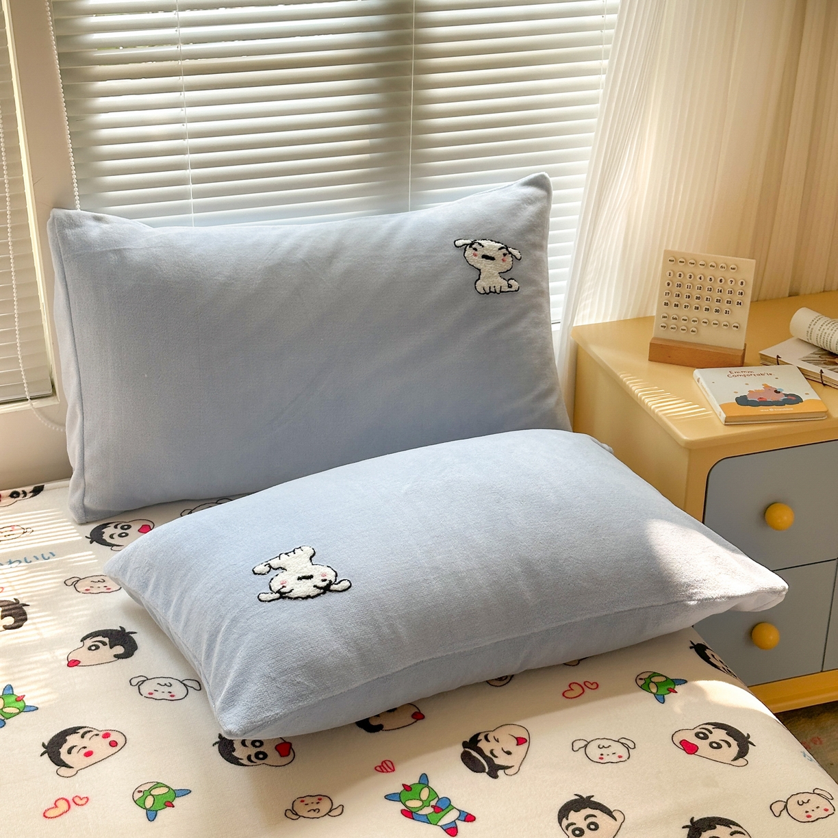 91家纺网 家纺一手货源 找家纺 一霖家纺 2025新款小清新牛奶绒毛巾绣四件套-第一波 新新大白绒