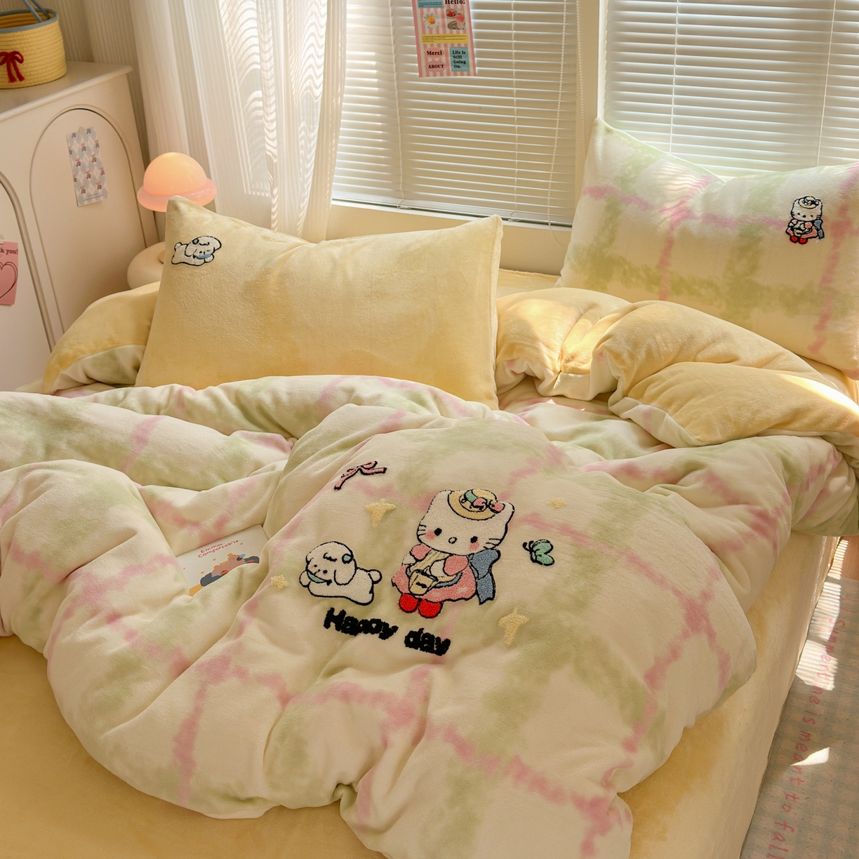 91家纺网 家纺一手货源 找家纺 一霖家纺 2025新款小清新牛奶绒毛巾绣四件套-第一波 元气小猫