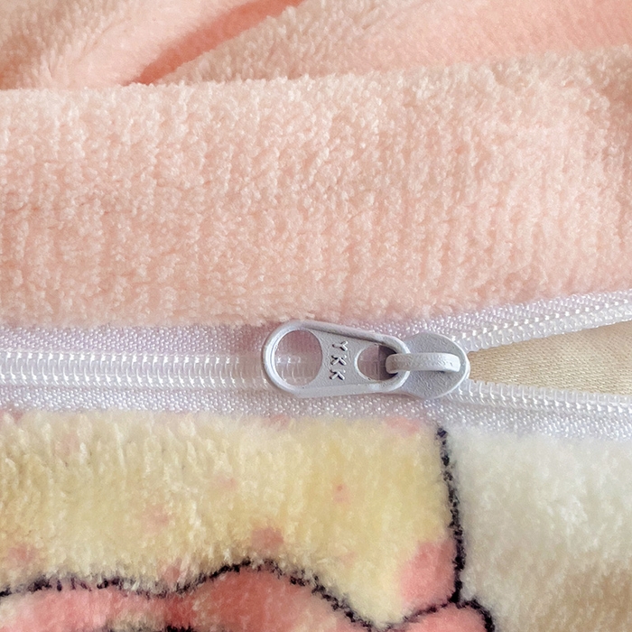 91家纺网 家纺一手货源 找家纺 一霖家纺 2025新款小清新牛奶绒毛巾绣四件套-第一波 BiuBiu猫