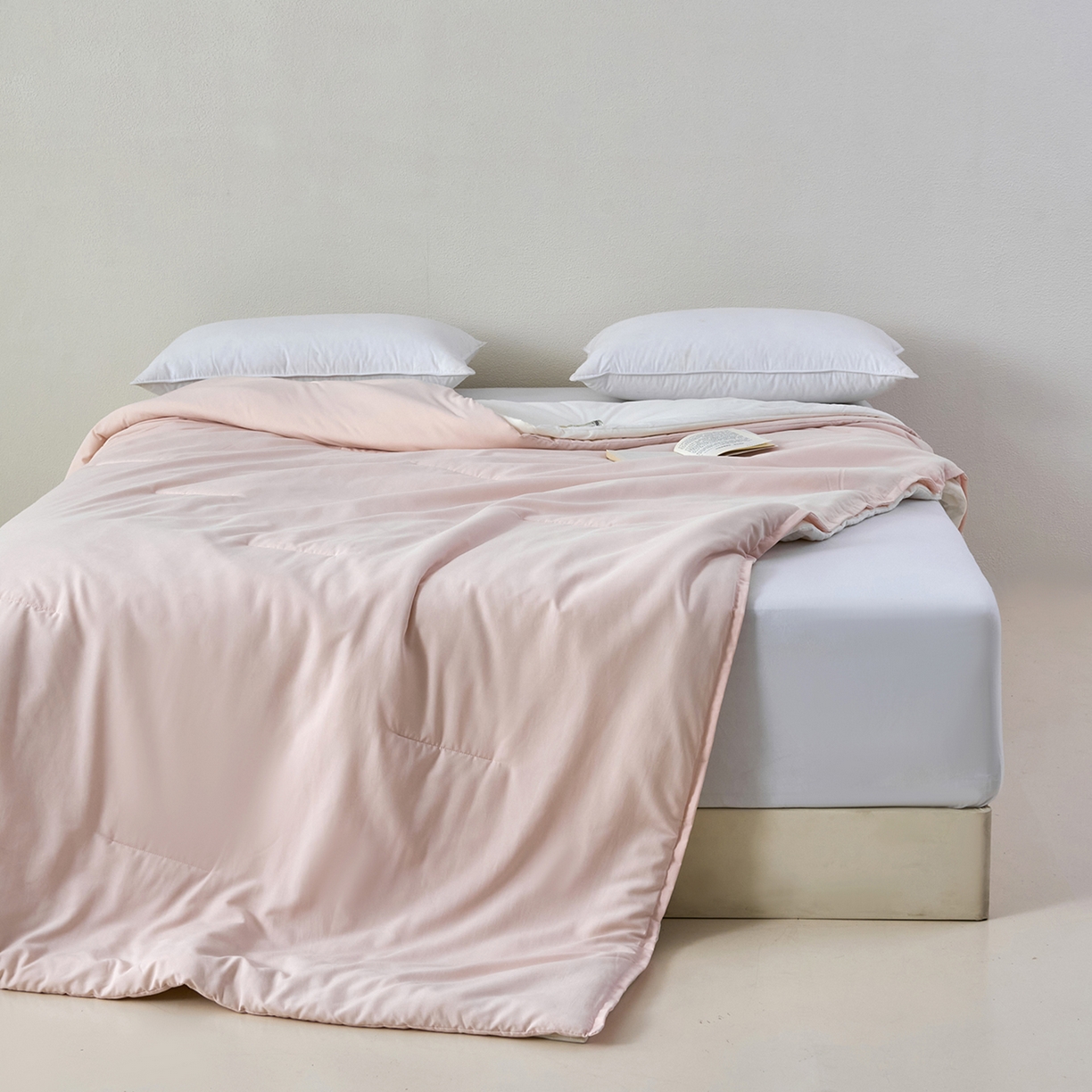 91家纺网 家纺一手货源 找家纺 2025秋冬新款PRO2.0亚朵被子同款深睡被四季被冬被子母被春秋被保暖控温被子被芯 柔云粉-四季被