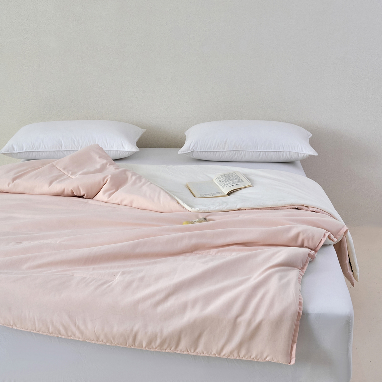 91家纺网 家纺一手货源 找家纺 2025秋冬新款PRO2.0亚朵被子同款深睡被四季被冬被子母被春秋被保暖控温被子被芯 柔云粉-四季被