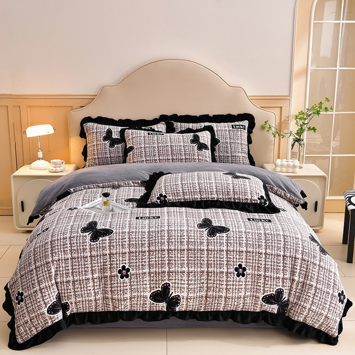 91家纺网 家纺一手货源 找家纺 曼尼 2025新款韩版花边牛奶绒四件套 韩版-时尚蝴蝶