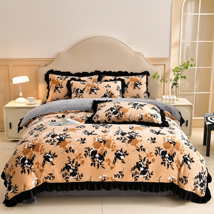 91家纺网 家纺一手货源 找家纺 曼尼 2025新款韩版花边牛奶绒四件套 韩版-简爱