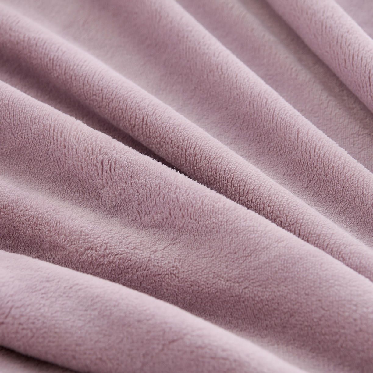 91家纺网 家纺一手货源 找家纺 金昱纺 2025新款230克柔软高克重牛奶绒贴布绣四件套 可爱联盟-浅紫