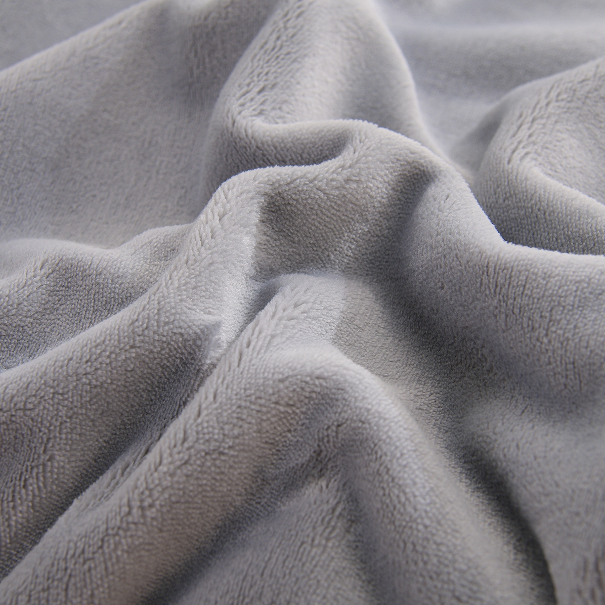 91家纺网 家纺一手货源 找家纺 金昱纺 2025新款230克柔软高克重牛奶绒贴布绣四件套 可爱联盟-冷灰