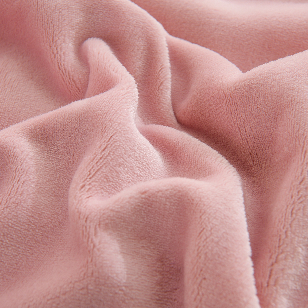 91家纺网 家纺一手货源 找家纺 金昱纺 2025新款230克柔软高克重牛奶绒贴布绣四件套 可爱联盟-浅灰粉