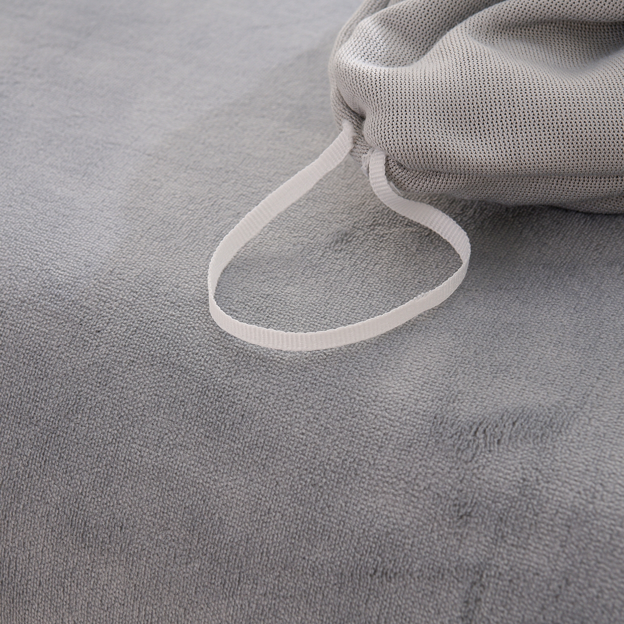 91家纺网 家纺一手货源 找家纺 金昱纺 2025新款230克柔软高克重牛奶绒贴布绣四件套 可爱联盟-冷灰