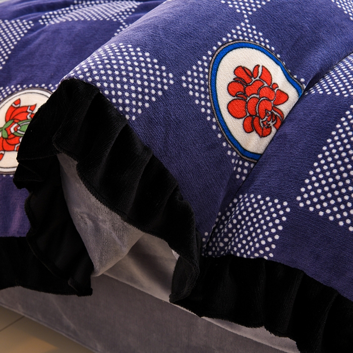 91家纺网 家纺一手货源 找家纺 曼尼 2025新款韩版花边牛奶绒四件套 韩版-棋盘格