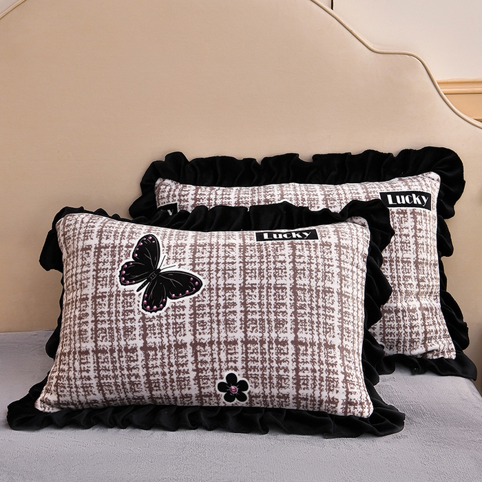 91家纺网 家纺一手货源 找家纺 曼尼 2025新款韩版花边牛奶绒四件套 韩版-时尚蝴蝶