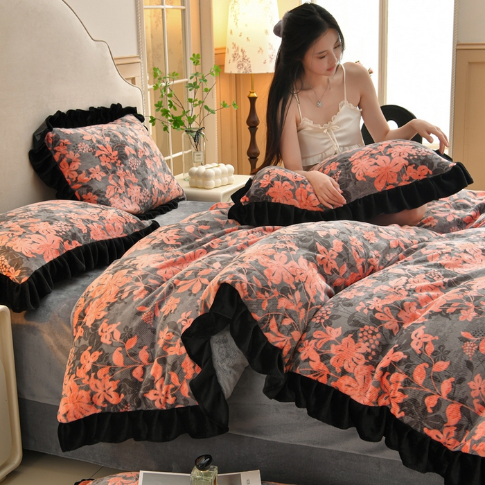 91家纺网 家纺一手货源 找家纺 曼尼 2025新款韩版花边牛奶绒四件套 韩版-慕夏